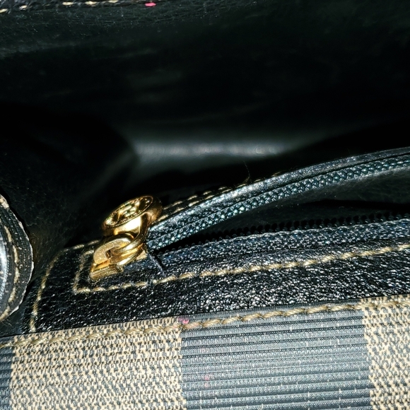 Vintage RARE FENDI CLUTCH - Picture 14 of 15